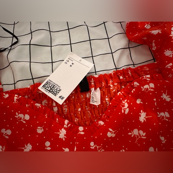 H&M Red Floral Two Piece Set - Picture 4 of 5